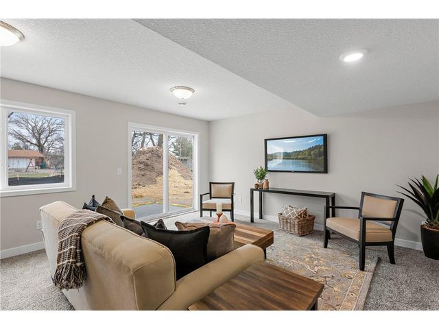 13 Kodiak Court, North Mankato, MN 56003