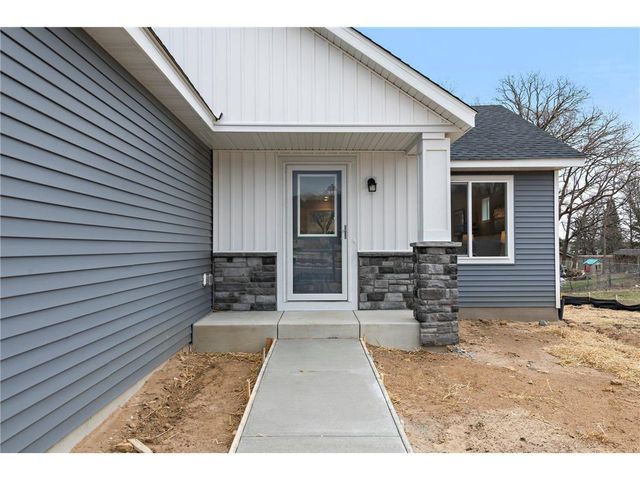 13 Kodiak Court, North Mankato, MN 56003