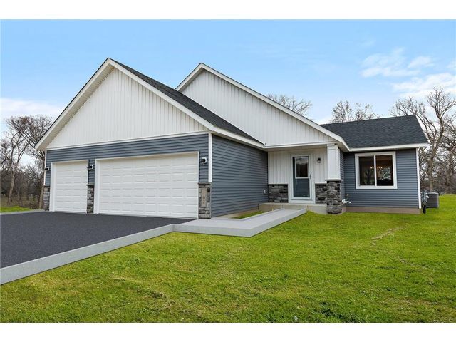 13 Kodiak Court, North Mankato, MN 56003