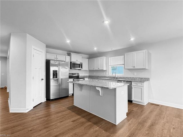 107 Martha Washington PW, Williamsburg, VA 23185