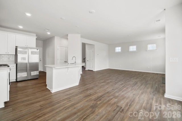 12807 Canterbury Castle Drive, Charlotte, NC 28273