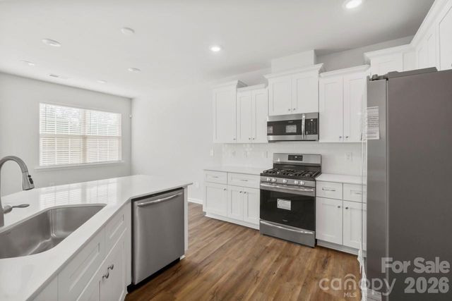 12807 Canterbury Castle Drive, Charlotte, NC 28273