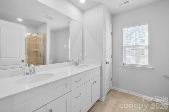 12807 Canterbury Castle Drive, Charlotte, NC 28273