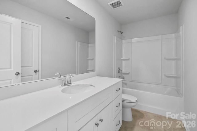 12807 Canterbury Castle Drive, Charlotte, NC 28273