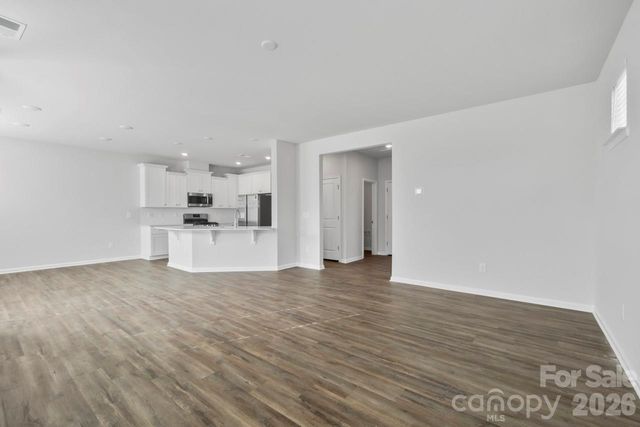12807 Canterbury Castle Drive, Charlotte, NC 28273