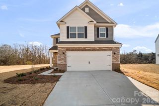 12807 Canterbury Castle Drive, Charlotte, NC 28273