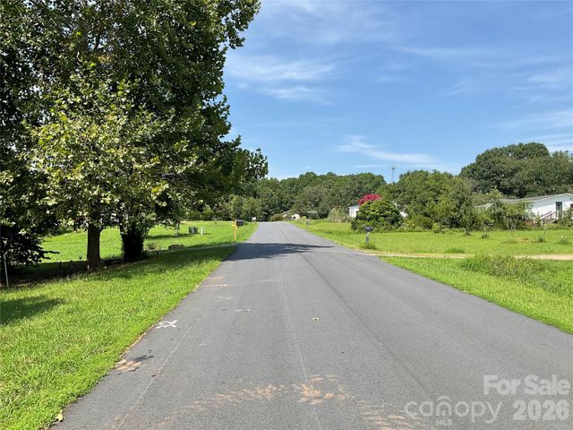 204 Conifer Drive, Statesville, NC 28625