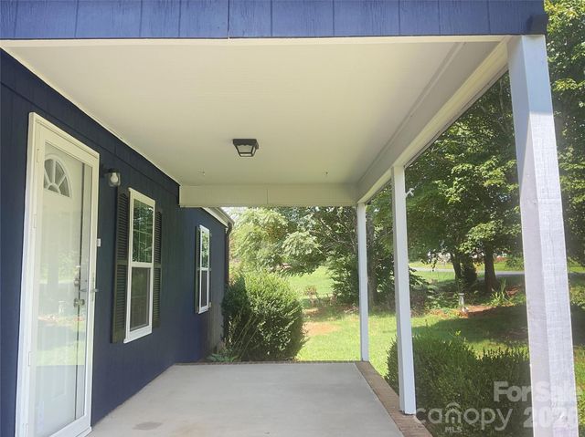 204 Conifer Drive, Statesville, NC 28625