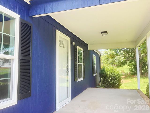 204 Conifer Drive, Statesville, NC 28625