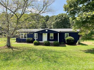204 Conifer Drive, Statesville, NC 28625