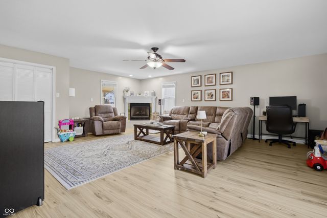 3022 Beech Drive, Columbus, IN 47203