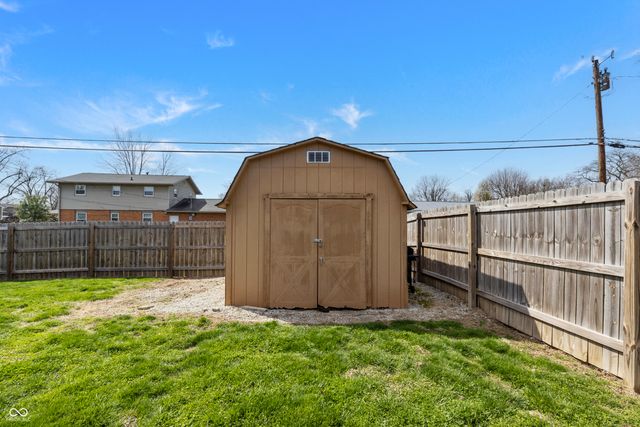 3022 Beech Drive, Columbus, IN 47203