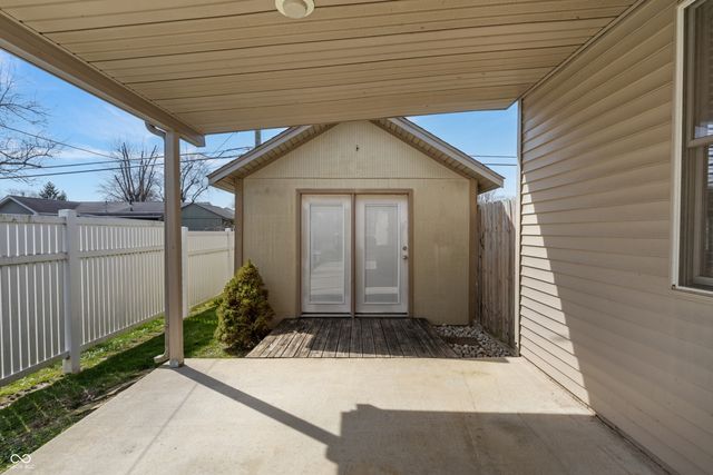 3022 Beech Drive, Columbus, IN 47203