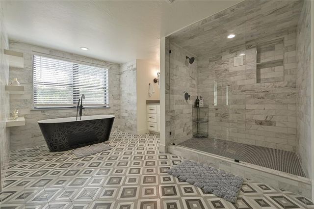 1129 NE 14 Street, Oklahoma City, OK 73117