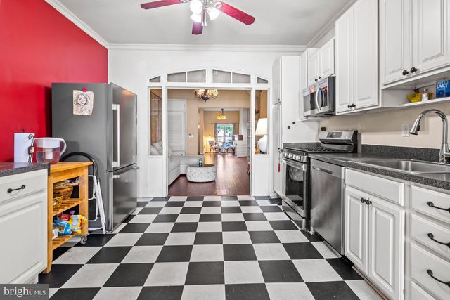 3 N MILTON AVE, Baltimore, MD 21224