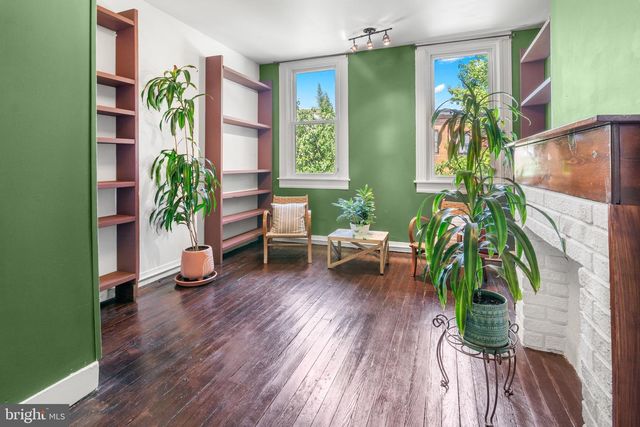 3 N MILTON AVE, Baltimore, MD 21224