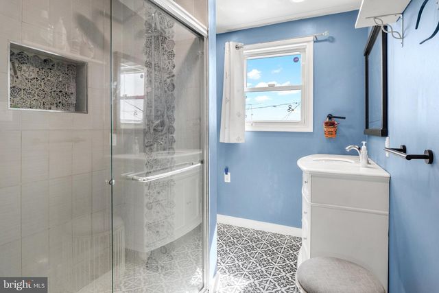 3 N MILTON AVE, Baltimore, MD 21224