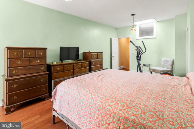 3 N MILTON AVE, Baltimore, MD 21224