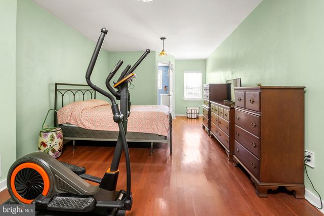 3 N MILTON AVE, Baltimore, MD 21224
