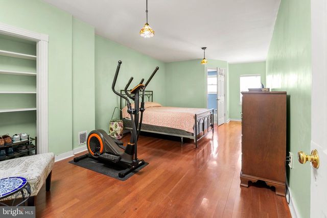 3 N MILTON AVE, Baltimore, MD 21224