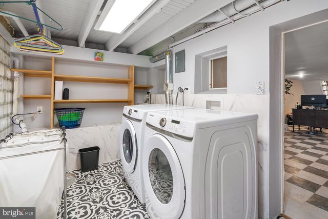 3 N MILTON AVE, Baltimore, MD 21224