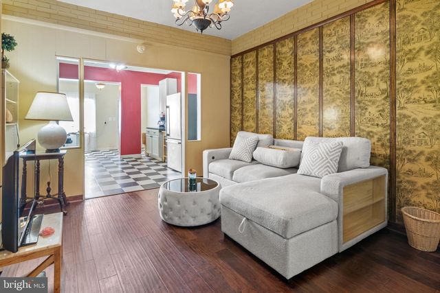 3 N MILTON AVE, Baltimore, MD 21224