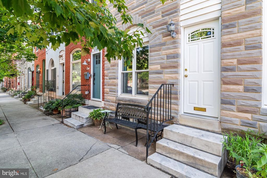3 N MILTON AVE, Baltimore, MD 21224