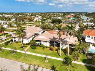 415 10th AVE S 7, Naples, FL 34102