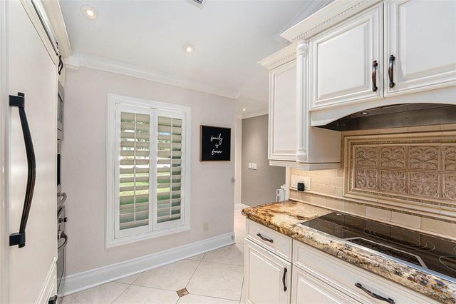3212 LAUREL DALE DRIVE, Tampa, FL 33618