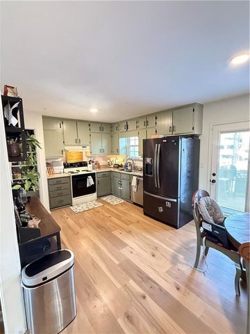 414 Hemlock Drive, Lawrenceville, GA 30046