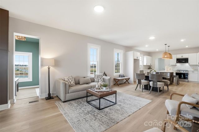 1212 Coddle Creek Highway, Mooresville, NC 28115