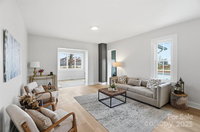 1212 Coddle Creek Highway, Mooresville, NC 28115