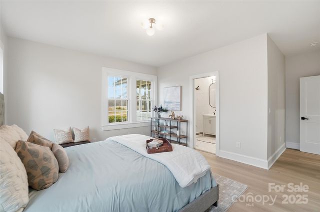 1212 Coddle Creek Highway, Mooresville, NC 28115