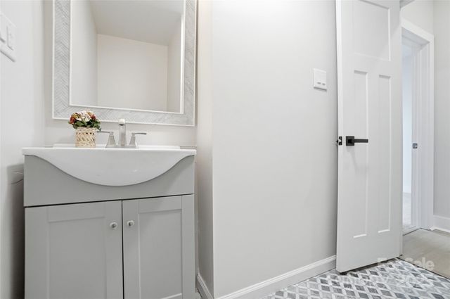 1212 Coddle Creek Highway, Mooresville, NC 28115