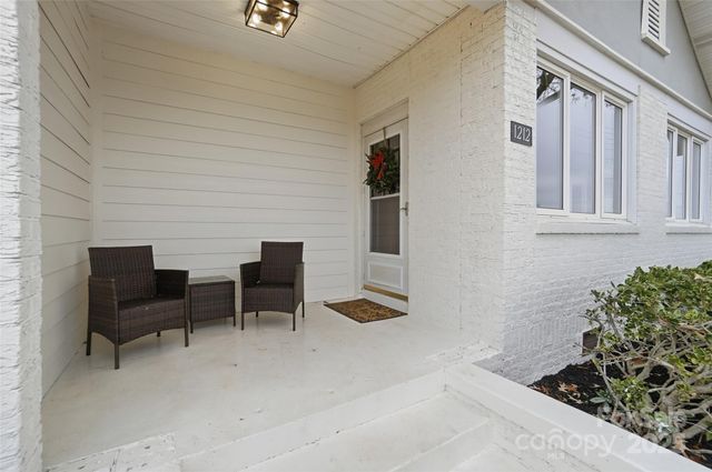 1212 Coddle Creek Highway, Mooresville, NC 28115