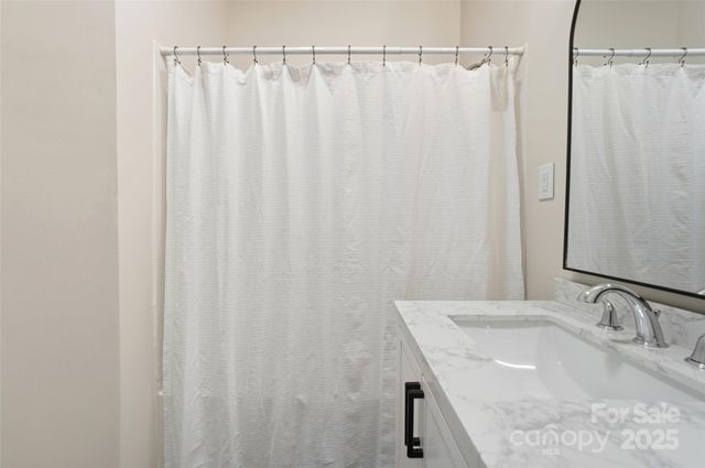 1212 Coddle Creek Highway, Mooresville, NC 28115