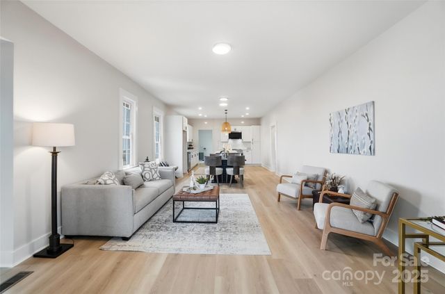 1212 Coddle Creek Highway, Mooresville, NC 28115