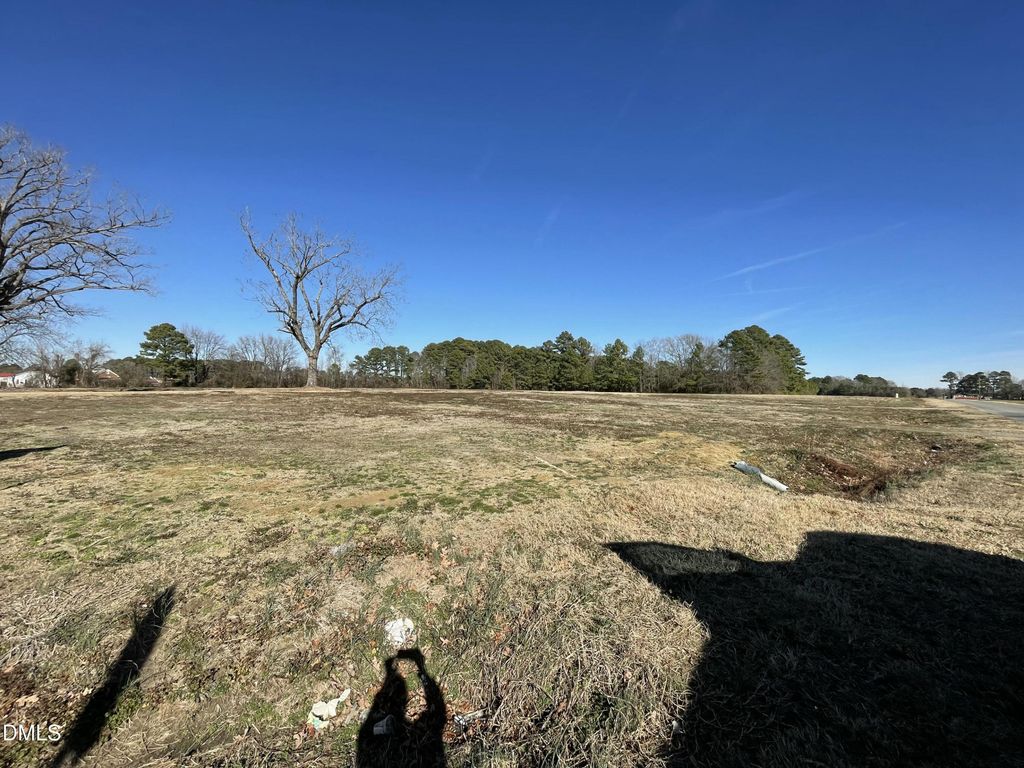 2400 Wc Braswell Road, Smithfield, NC 27577