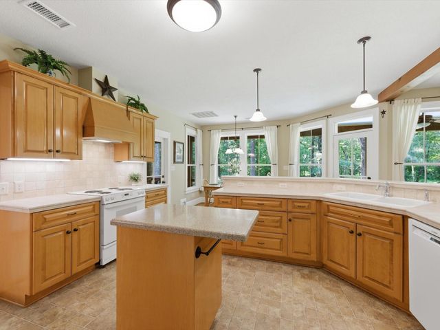 18181 Rabon Chapel Road, Montgomery, TX 77316