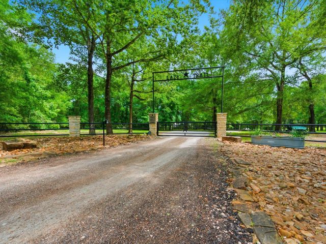18181 Rabon Chapel Road, Montgomery, TX 77316