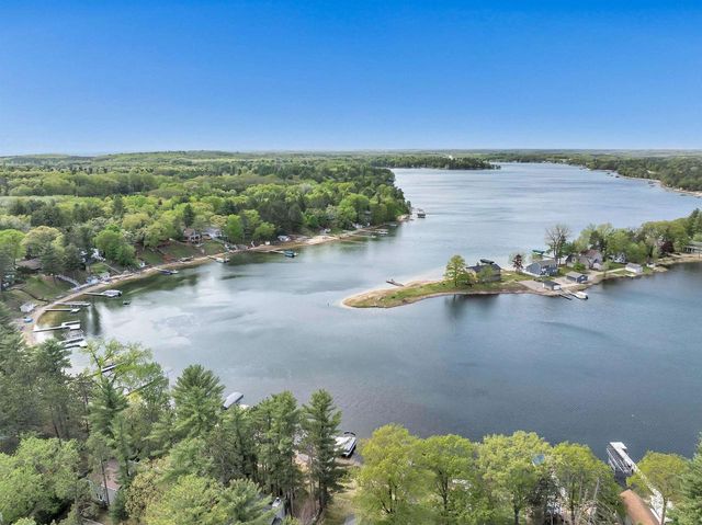 W6769 S SILVER LAKE ROAD, Wautoma, WI 54982