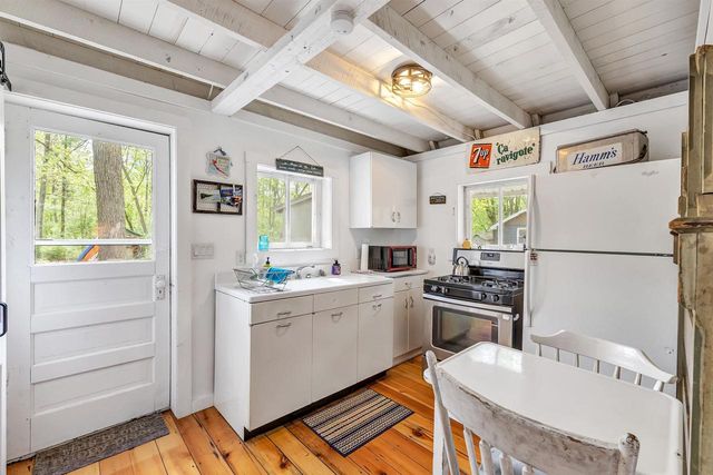 W6769 S SILVER LAKE ROAD, Wautoma, WI 54982