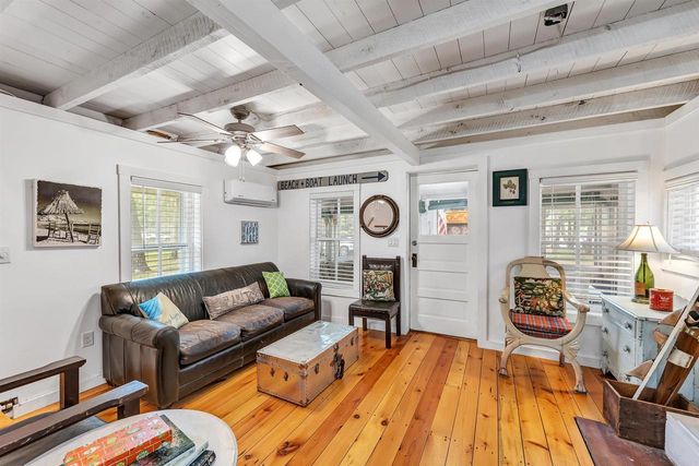 W6769 S SILVER LAKE ROAD, Wautoma, WI 54982