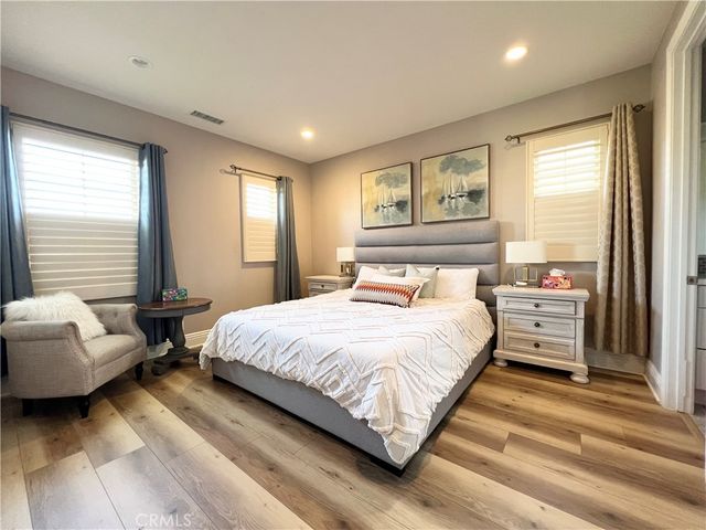 76 Weston, Irvine, CA 92620