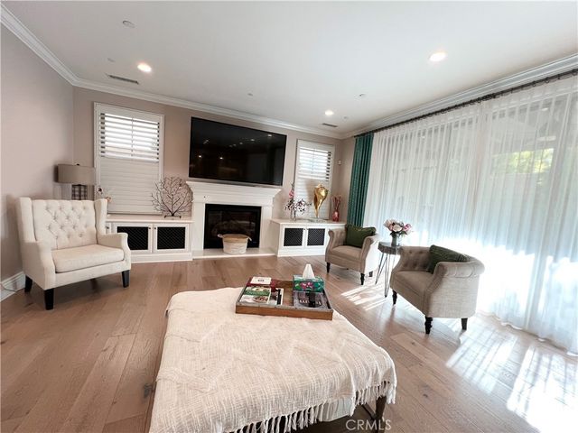 76 Weston, Irvine, CA 92620