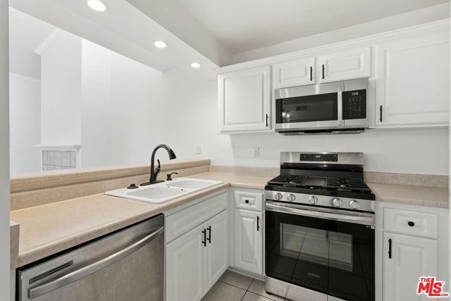 5325 Newcastle Avenue 342, Encino (los Angeles), CA 91316