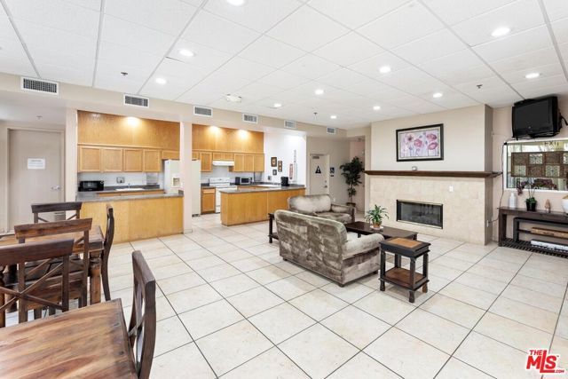 5325 Newcastle Avenue 342, Encino (los Angeles), CA 91316