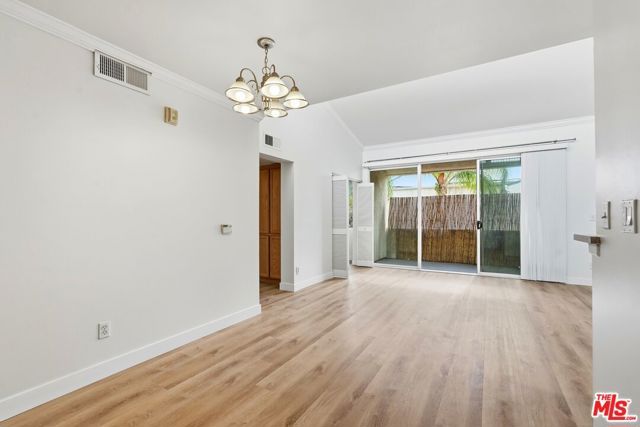 5325 Newcastle Avenue 342, Encino (los Angeles), CA 91316