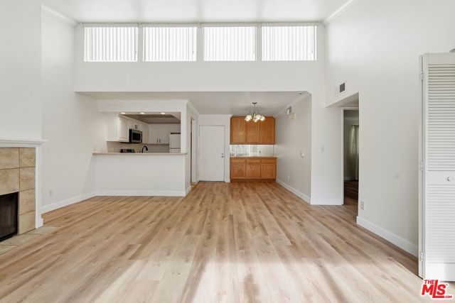 5325 Newcastle Avenue 342, Encino (los Angeles), CA 91316