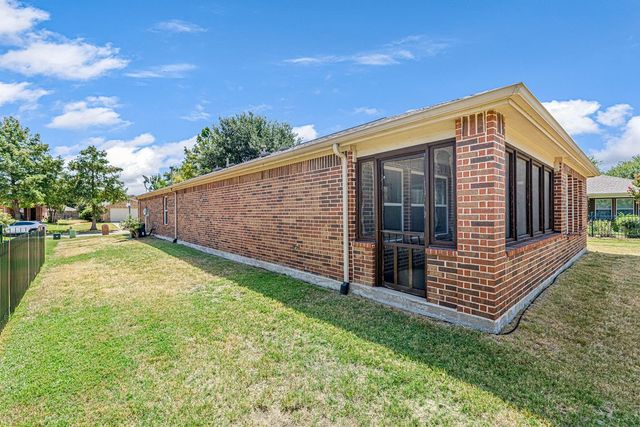 7737 Longaberger Drive, Frisco, TX 75036